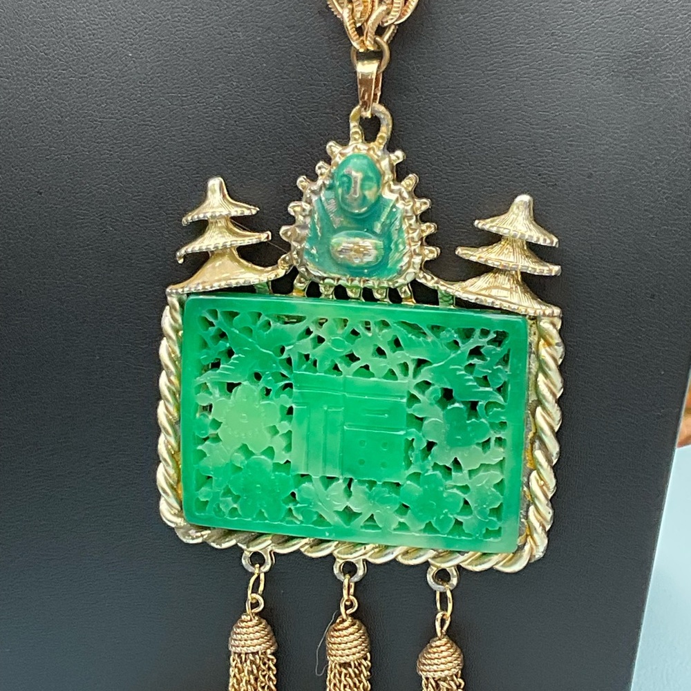 1970s Unsigned Hattie Carnegie Carved Resin Buddha Statement Plaque necklace